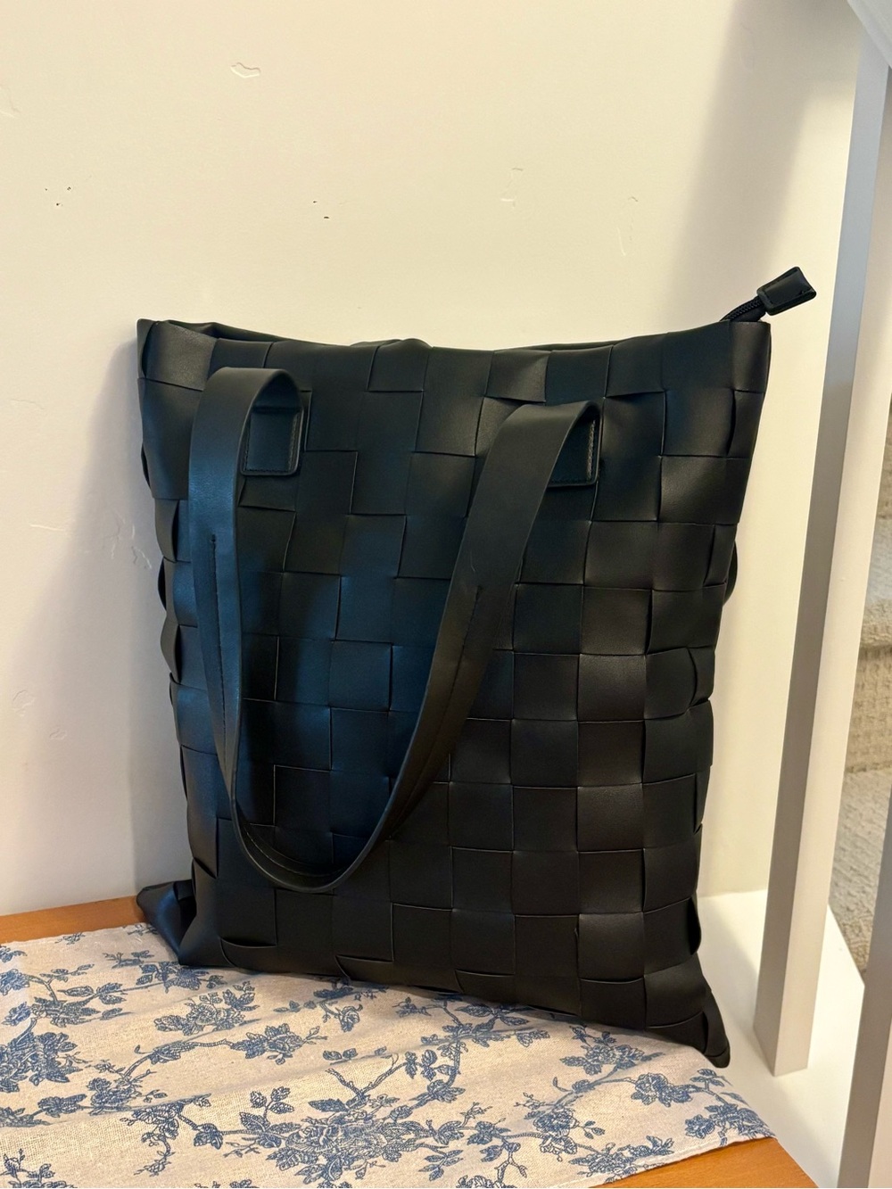 Nasty Gal Collection Woven Vegan Leather Tote Bag – Black EUC  15"X17" 11" drop